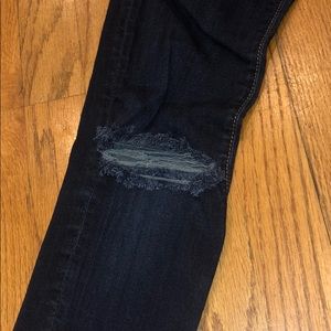 American Eagle Ripped Knee Jeans